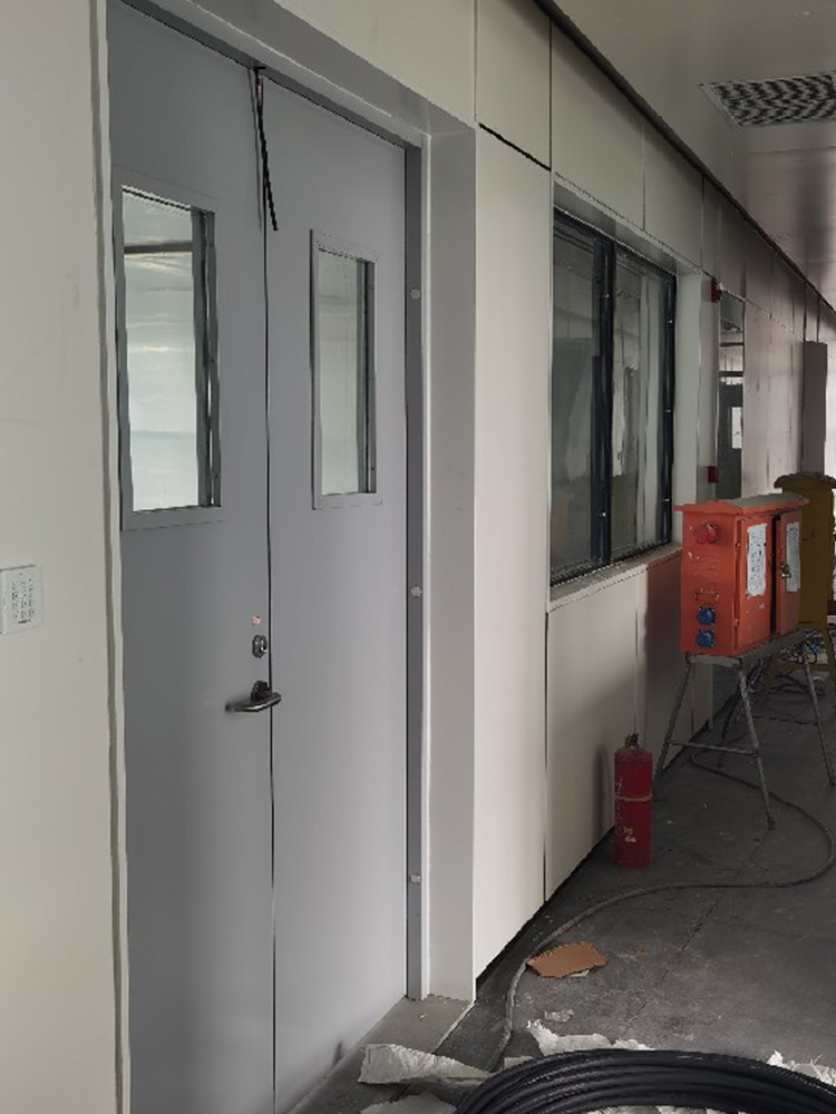 鋼質(zhì)防火門(mén)